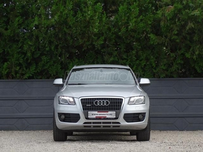 AUDI Q5 2.0 TDI DPF quattro S-tronic EU5 DIGIT-NAVI-XENON'LED-TEMPOMAT-S'LINE-196eKM-SZERV.KÖNYV