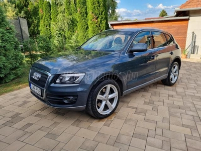 AUDI Q5 3.0 TDI DPF quattro S-tronic