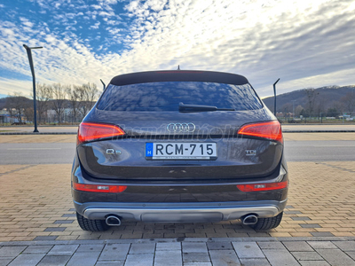 AUDI Q5 3.0 TDI quattro S-tronic