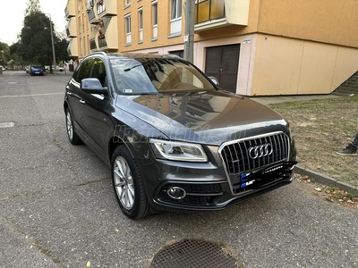 AUDI Q5 3.0 TDI quattro S-tronic