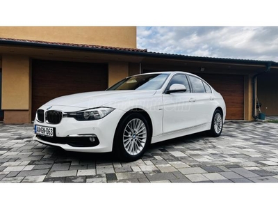 BMW 320i Luxury (Automata)