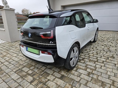 BMW I3 120Ah (Automata) Törésmentes! Végig BMW szervíz! Nagy navi!