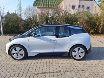 BMW I3 94Ah (Automata) FACELIFT. KEYLESSGO. CCS. LED. NAVI. TÉLI NYÁRI GUMI FELNIN