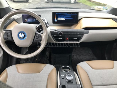 BMW I3 (Automata) Lodge.Led fényszóró.félbőr.varrott műszerfal.téli.nyári gumi.nagy navi