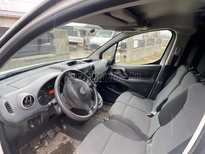 CITROEN BERLINGO 1.6 BlueHDi 100 Club XL 1000 (3 személyes )