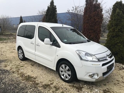 CITROEN BERLINGO 1.6 HDi Collection Vég.vez.szervkönyv. Vonóhorog