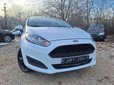 FORD FIESTA 1.25 Titanium White