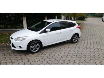 FORD FOCUS 1.0 EcoBoost '99g' Trend Park radar.ülés fűtés.digit klíma.alu kerék