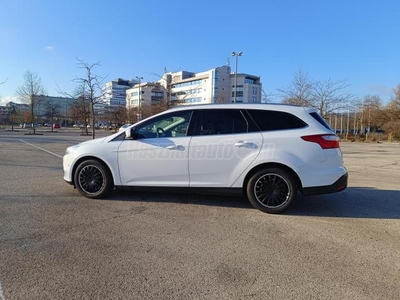 FORD FOCUS 1.6 SCTI Ecoboost Titanium DYB 182 LE Mo-i 2.tu. szerv.könyv. vhorog. pajzs rablásgatló