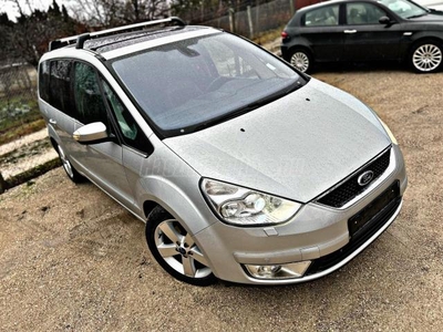 FORD GALAXY 2.2 TDCi Ghia DPF [7 személy]