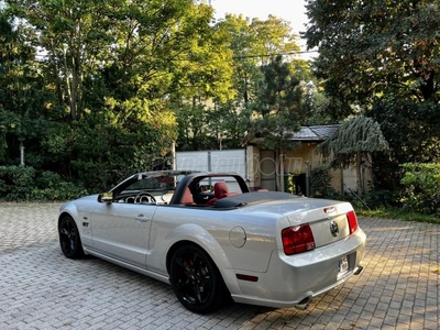 FORD MUSTANG GT V8 / Shaker1000 / MANUÁL / Corsa Kipuff rendszer