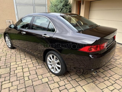 HONDA ACCORD 2.4 Executive My. 06 IGAZI RITKASÁG.XENON.NAPFÉNYTETŐ.FRISS MŰSZAKI