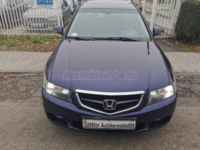 HONDA ACCORD 2.4 Type-S FRISS SZERVIZ.SZERVIZKÖNYV:257.000 KM.NAPFÉNYTETŐ.!BŐR.ÜLÉSFŰTÉS.XENON.MOTOROS Ü