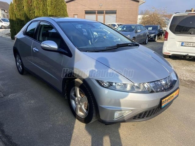 HONDA CIVIC 1.4 Sport S.MENTES V.SZ.KÖNYV DIGIT KLÍMA ESP 83E KM