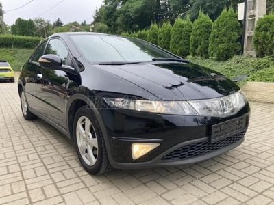 HONDA CIVIC 1.4 Sport VÉGIGVEZETETT SZERVIZKÖNYV