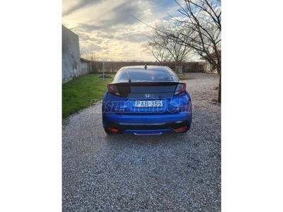 HONDA CIVIC 1.8 Elegance Navi