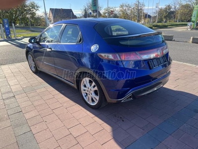 HONDA CIVIC 1.8 Executive Napfénytető. Szervizkönyv. téligumi!