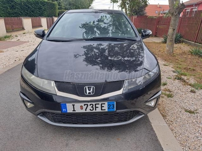 HONDA CIVIC 1.8 Sport 150000km