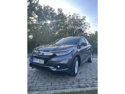 HONDA HR-V 1.5 i-VTEC Elegance MAGYARORSZÁGI/ MEGKÍMÉLT/TÉLIKERÉK/1.TULAJ/FRISS.SZERVIZ