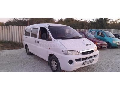 HYUNDAI H-1 Standard Van Long 6szeméjes