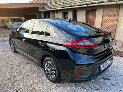 HYUNDAI IONIQ hybrid 1.6 GDi Comfort+Navigációs cs. DCT 3.8 l/100km Érdemes elolvasni!