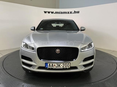 JAGUAR F-PACE 2.0 i4D Prestige AWD (Automata) Panoráma Tető. Tolatókamera. Vezérlés Cserélve. leinformálható