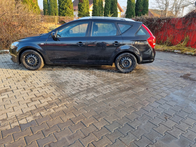 KIA CEE'D 1.4 benzin 90LE