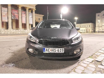 KIA CEE'D 1.6 CRDI EX