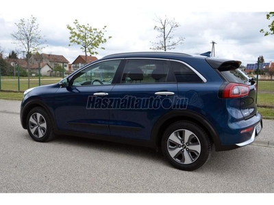 KIA NIRO HEV 1.6 GDI EX DCT + Komfort és vontatási csomag