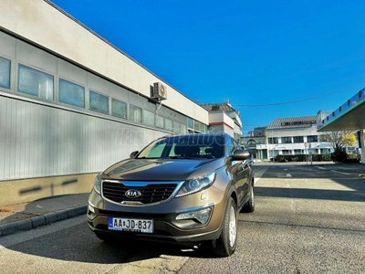 KIA SPORTAGE 1.6 GDI EX Prémium VEZ.SZ.KÖNYV-TEMPOMAT-TOL.KAMERA-4xÜLÉSFŰTÉS-XENON !!!