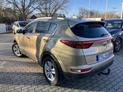 KIA SPORTAGE 1.6 GDI LX Navi Magyar. Szervizkönyv. Kamera. Ülésfűtés. Vonóhorog