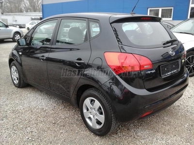 KIA VENGA 1.4 LX Base vezetett szervizkönyv