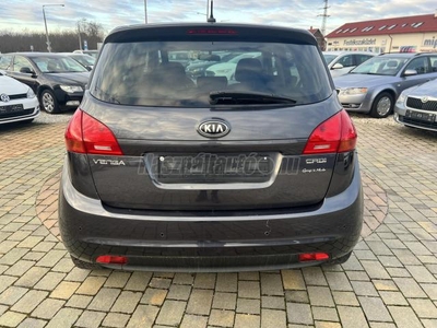 KIA VENGA 1.6 CRDi TX PANORÁMATETŐ.159.065 KM! TOLATÓRADAR. BLUETOOTH. AUX. USB!