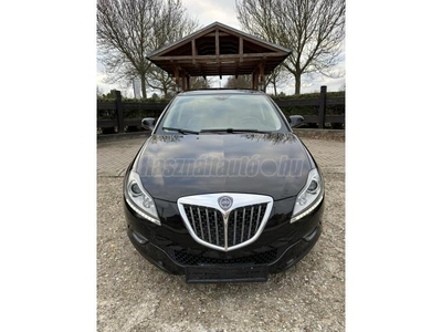 LANCIA DELTA 1.6 Mjtd Oro (EU5) Navi!Vajbőr!Digitklíma!1.tulaj!Km Garancia