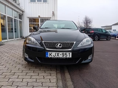 LEXUS IS 220d