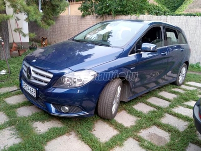 MERCEDES-BENZ B 180 CDI BlueEFFICIENCY