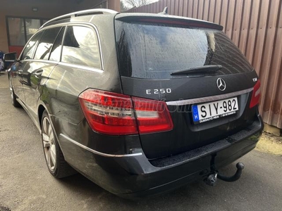 MERCEDES-BENZ E 250 CDI T BlueEFF. Avantg. 7G-TRONIC