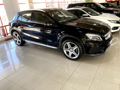 MERCEDES-BENZ GLA 200 Style AMG line