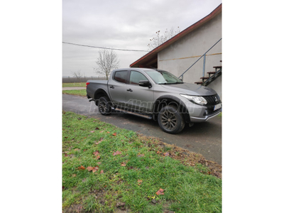 MITSUBISHI L 200 2.4 DI-D Instyle Navi