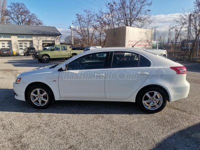 MITSUBISHI LANCER 1.5 Inform SPORTBACK