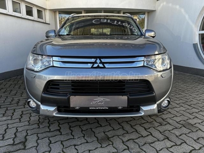 MITSUBISHI OUTLANDER 2.2 DI-D Instyle Navi 4WD (Automata) GARANCIÁVAL! FULL! 7 személyes