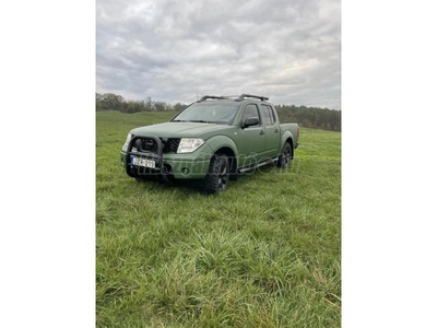 NISSAN NAVARA 4WD Double 2.5D SE