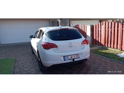 OPEL ASTRA J 1.3 CDTI Enjoy