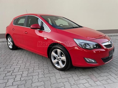 OPEL ASTRA J 1.4 Sport KLÍMA. TEMPOMAT. ALUFELNI. SZERVIZKÖNYV. 59200KM!!!