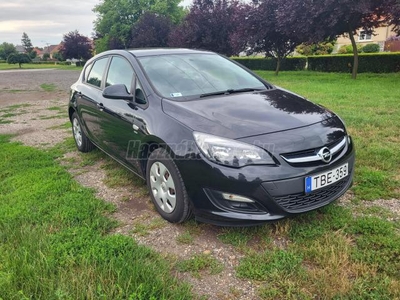 OPEL ASTRA J 1.4 T Active