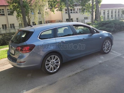 OPEL ASTRA J 1.4 T Selection