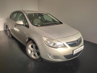 OPEL ASTRA J 1.7 CDTI Cosmo Magyarországi