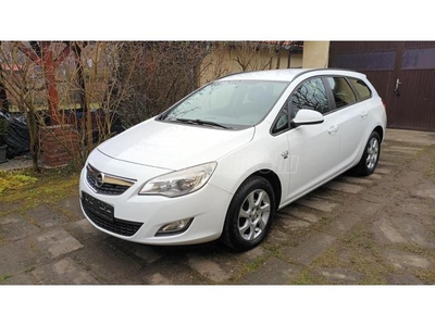 OPEL ASTRA J Sports Tourer 1.4 Essentia Klíma.ABS.ASR.ESP.6Légzsák.Alufelni.friss műszaki.stb.!!!