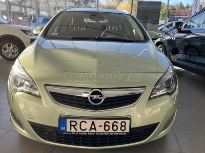 OPEL ASTRA J Sports Tourer 1.6 T Cosmo (Automata) Márkakereskedés!Automata!