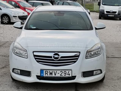 OPEL INSIGNIA Sports Tourer 2.0 CDTI Sport AWD